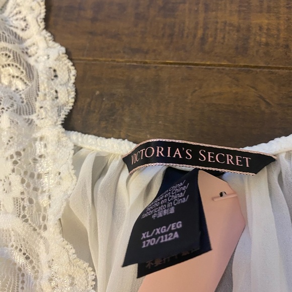 Victoria Secret pleated Lace Babydoll - Picture 13 of 13